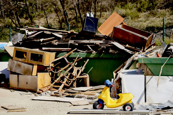 Bulk Trash Removal - Tamesi Hauling