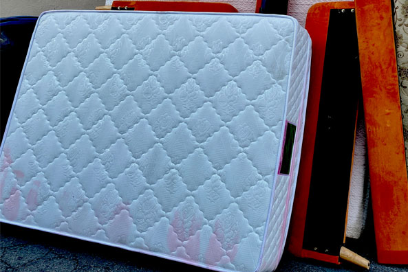 Mattress Disposal - Tamesi Hauling